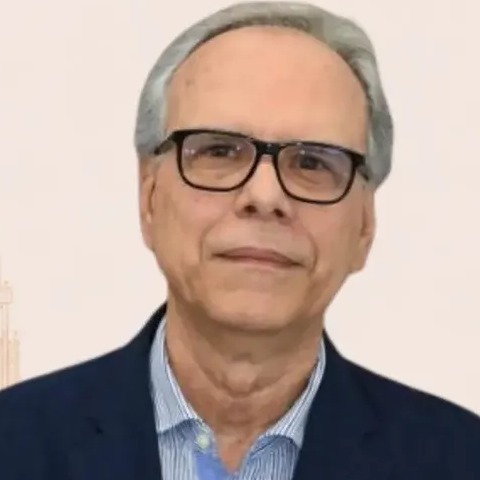 Prof. Roberto Quental Coutinho